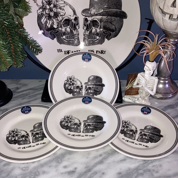 Royal Stafford dinner set plates - Picture 3 of 9
